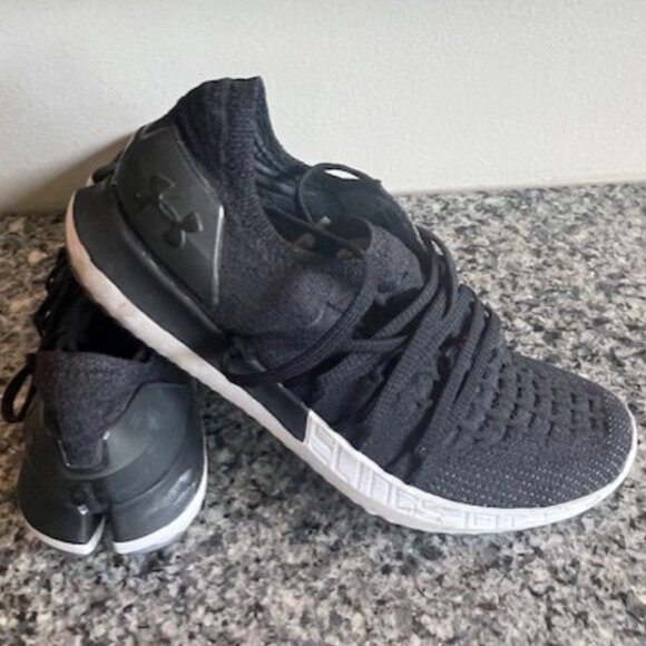 Under Armour shoes Size 7 - Picture 1 of 4